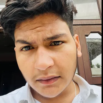 Rupesh kumar home tutor in Indira Nagar Kanpur